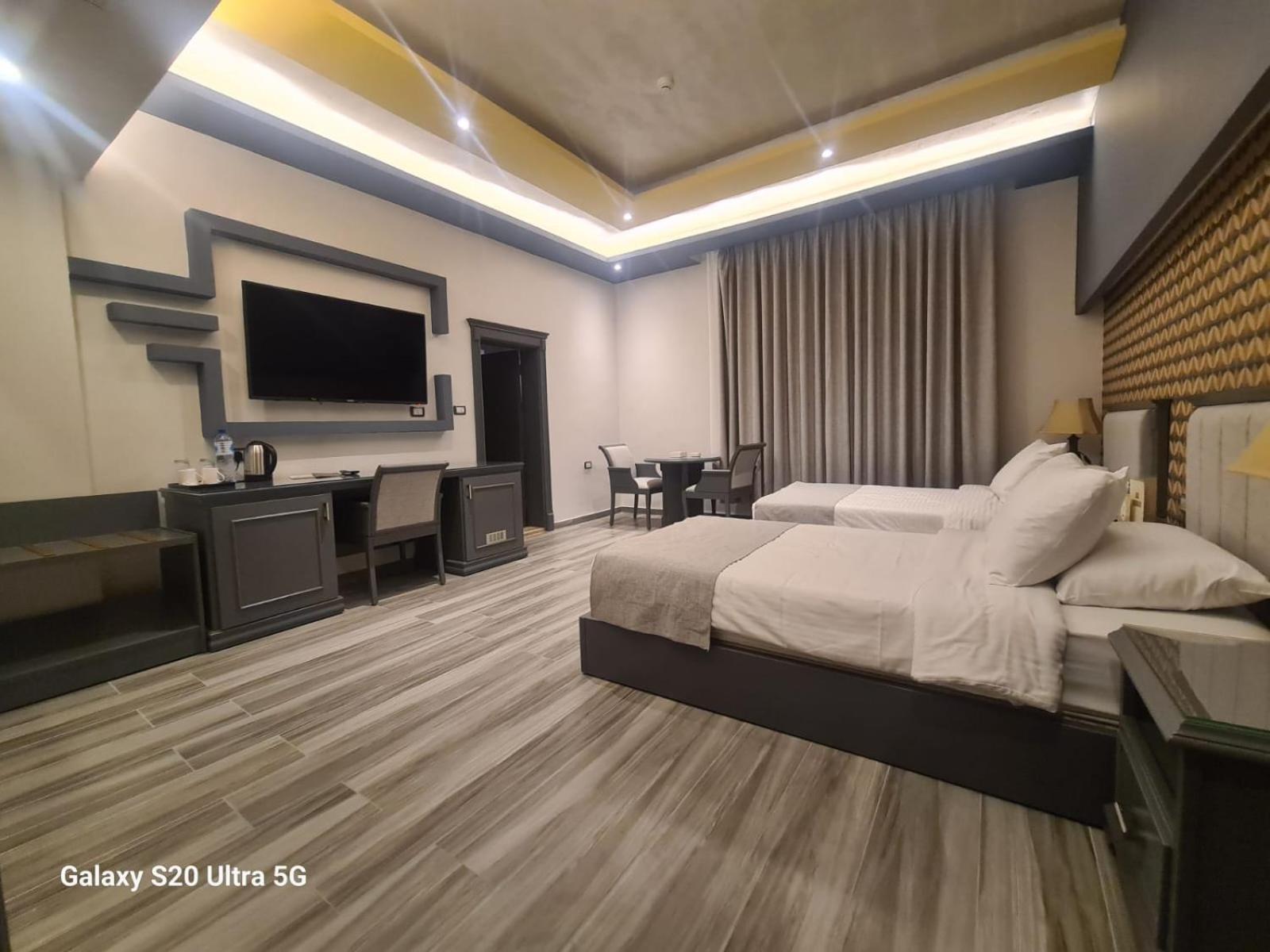 Hisham Hotel Amman Exterior photo