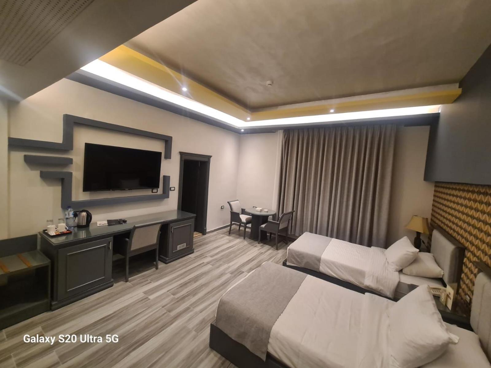 Hisham Hotel Amman Exterior photo